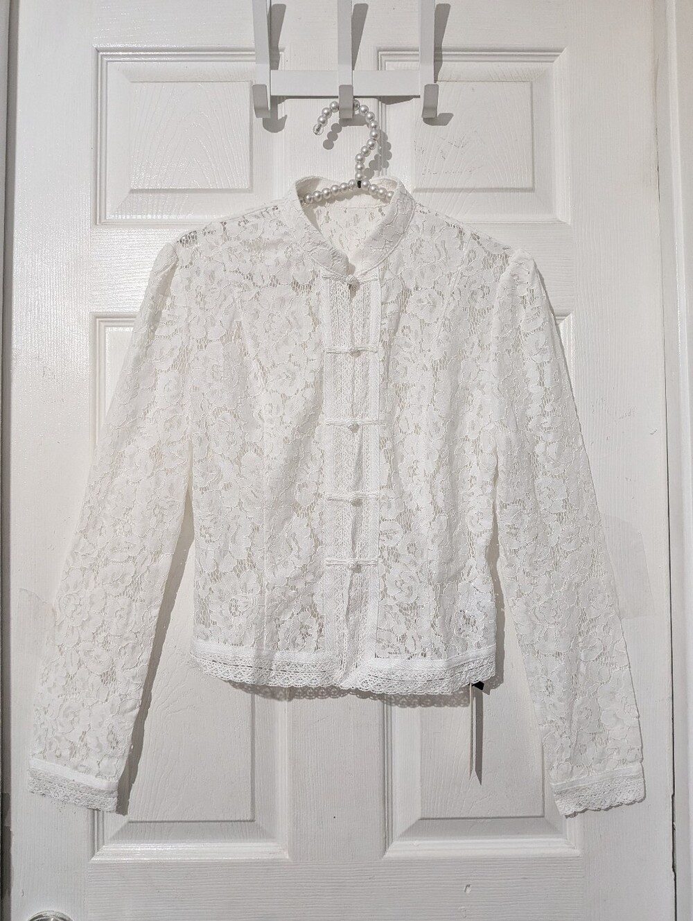 Commense Frog Closure Lace Mandarin Collar Blouse - Picture 6 of 16